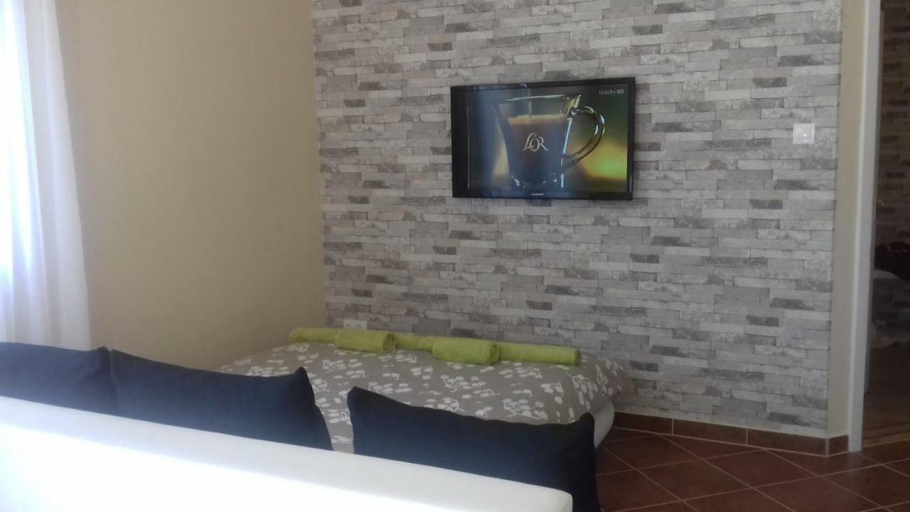 Benelise Apartman Hévíz Exterior foto